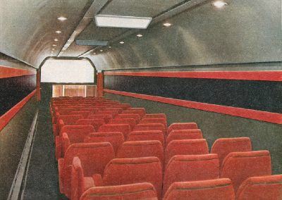 Dessins de l'intérieur de la voiture cinéma Su 204 en état d'origine (section cinéma SNCF)