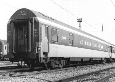 Voiture cinéma Su 204 en livrée Corail (photo Yves Broncard)