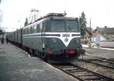 CC 20001 assurant le 8766 à La Roche sur Foron le 17 fevrier 1980 - Photo Jean-Paul Lescat